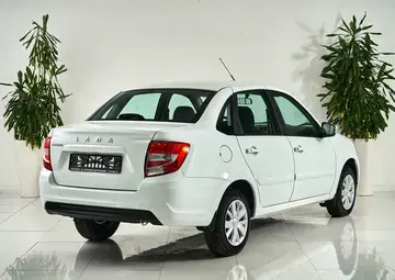 Lada Granta Вид 4